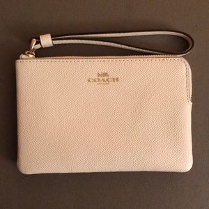 NWT Coach Wristlet